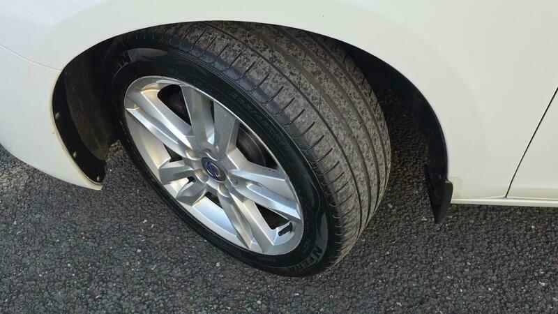 Volvo V60 1.6L R-design White #15