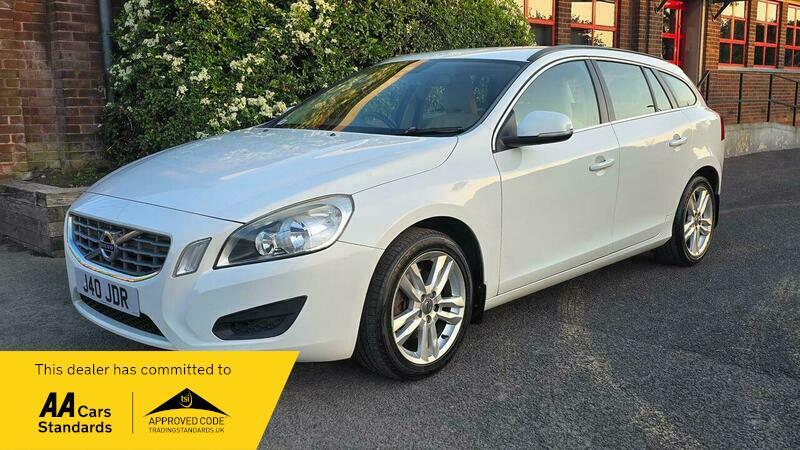 Volvo V60 1.6L R-design White #6