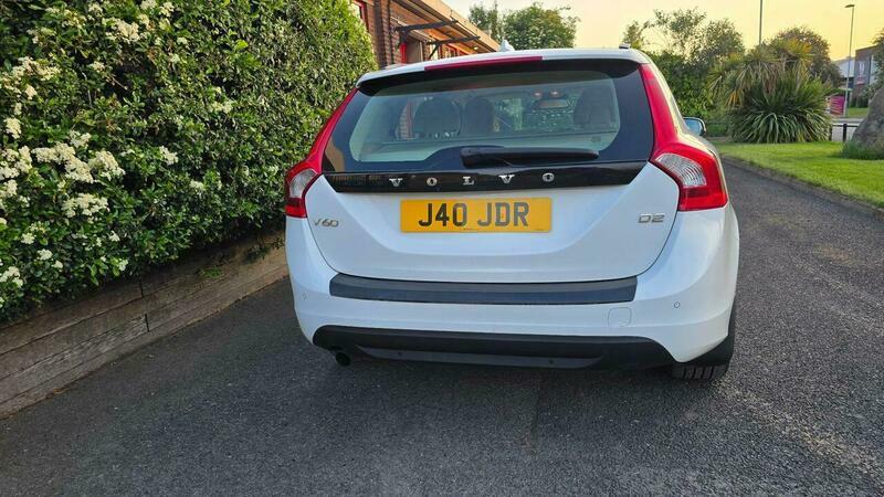 Volvo V60 1.6L R-design White #12