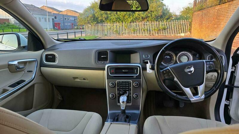 Volvo V60 1.6L R-design White #16