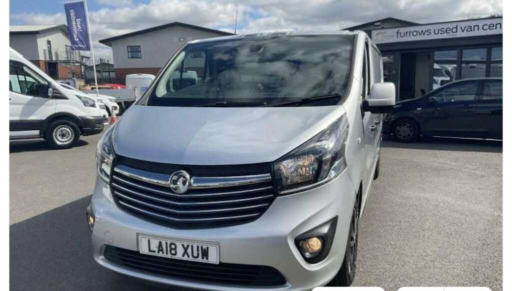 Vauxhall Vivaro 1.6 Vivaro 2900 Le Nav Cdti Bt Ss LA18XUW Silver #5
