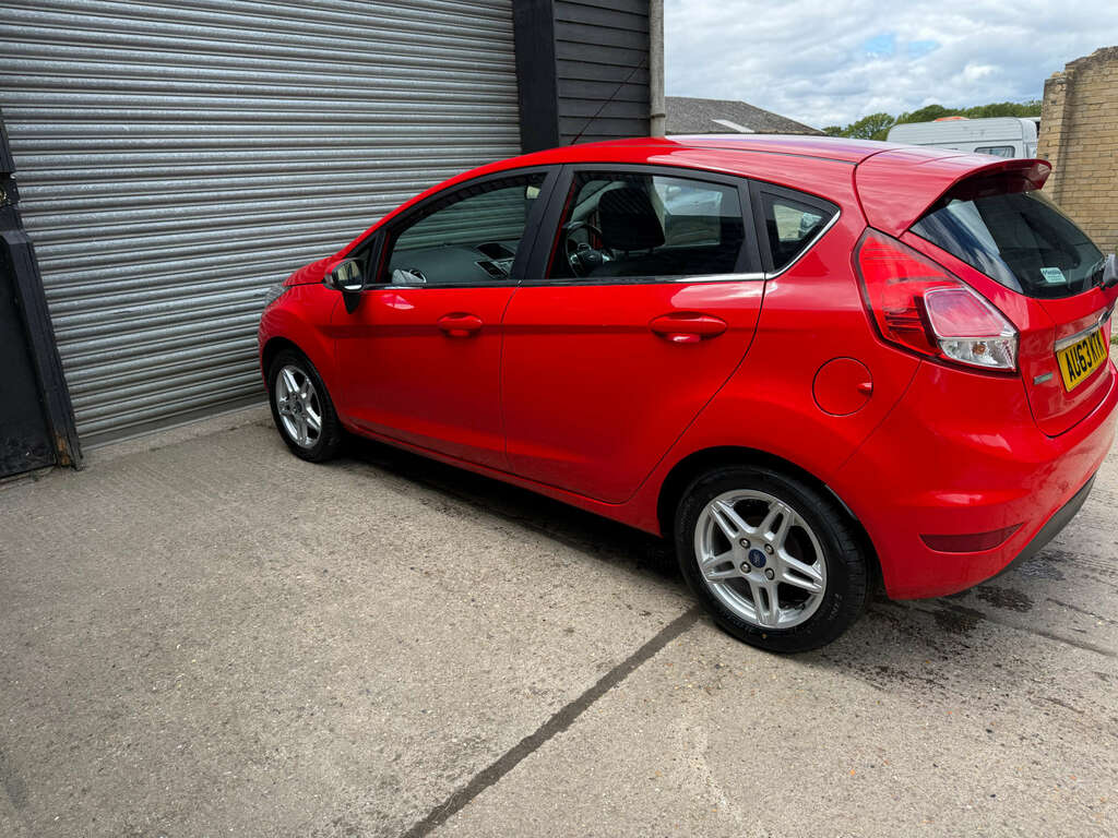 Ford Fiesta 1.0 Fiesta Zetec AU63KTK Red #2