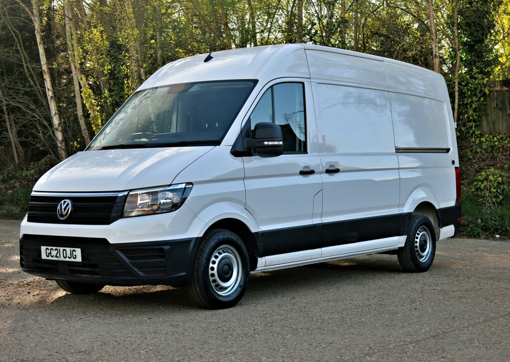 Volkswagen Crafter Panel Van 140Hp Fwd Aircon Mwb Trendline Euro 6 Cr White