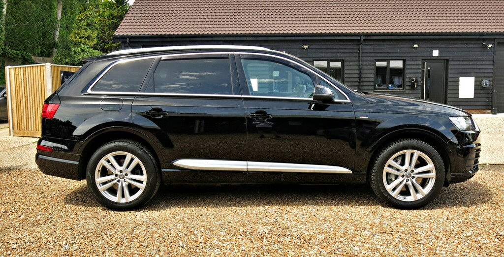 Audi Q7 Suv 3.0 Tdi 218Hp V6 S Line 7 Seat 2017 HG17KVS Black #2