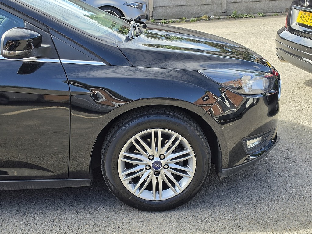 Ford Focus 1.0T Ecoboost Zetec Edition Hatchback A BJ18UCL Black #3