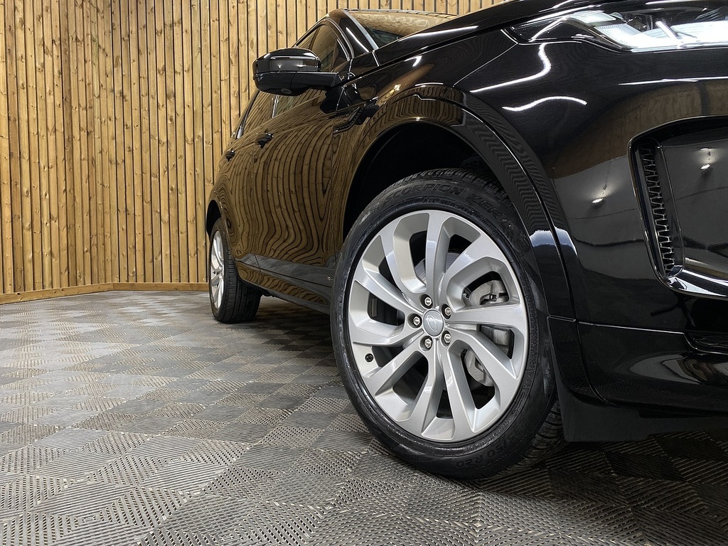 Land Rover Discovery Sport D240 Mhev R-dynamic Hse Black #4