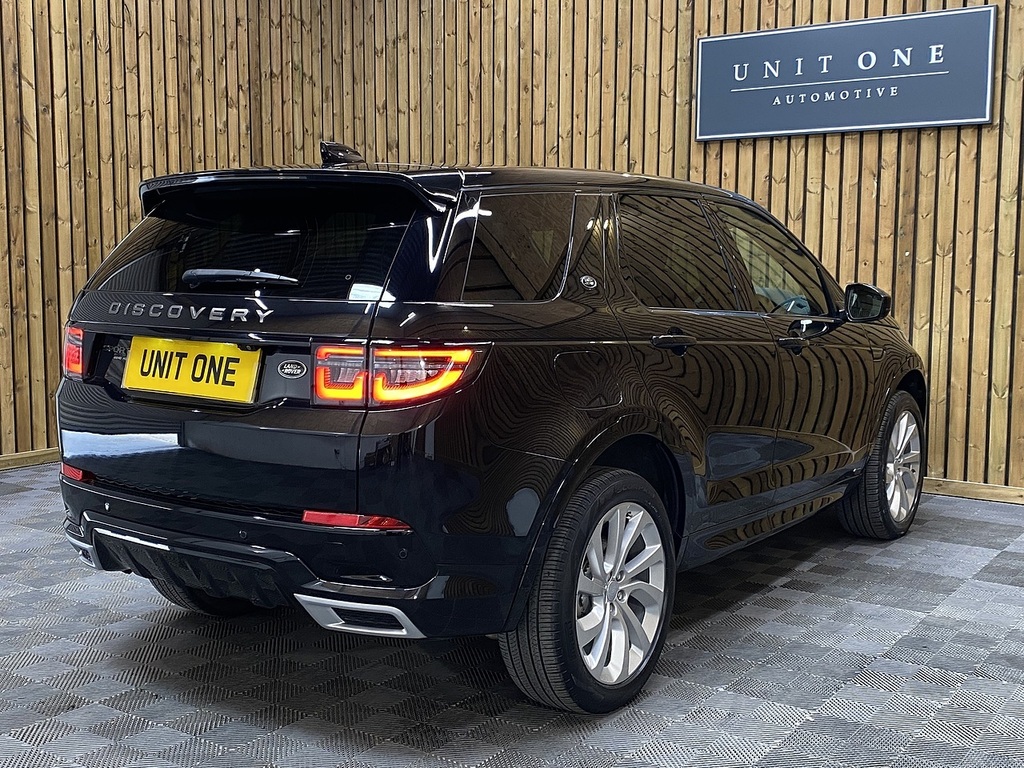 Land Rover Discovery Sport D240 Mhev R-dynamic Hse Black #3