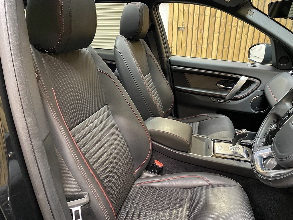 Land Rover Discovery Sport D240 Mhev R-dynamic Hse Black #6