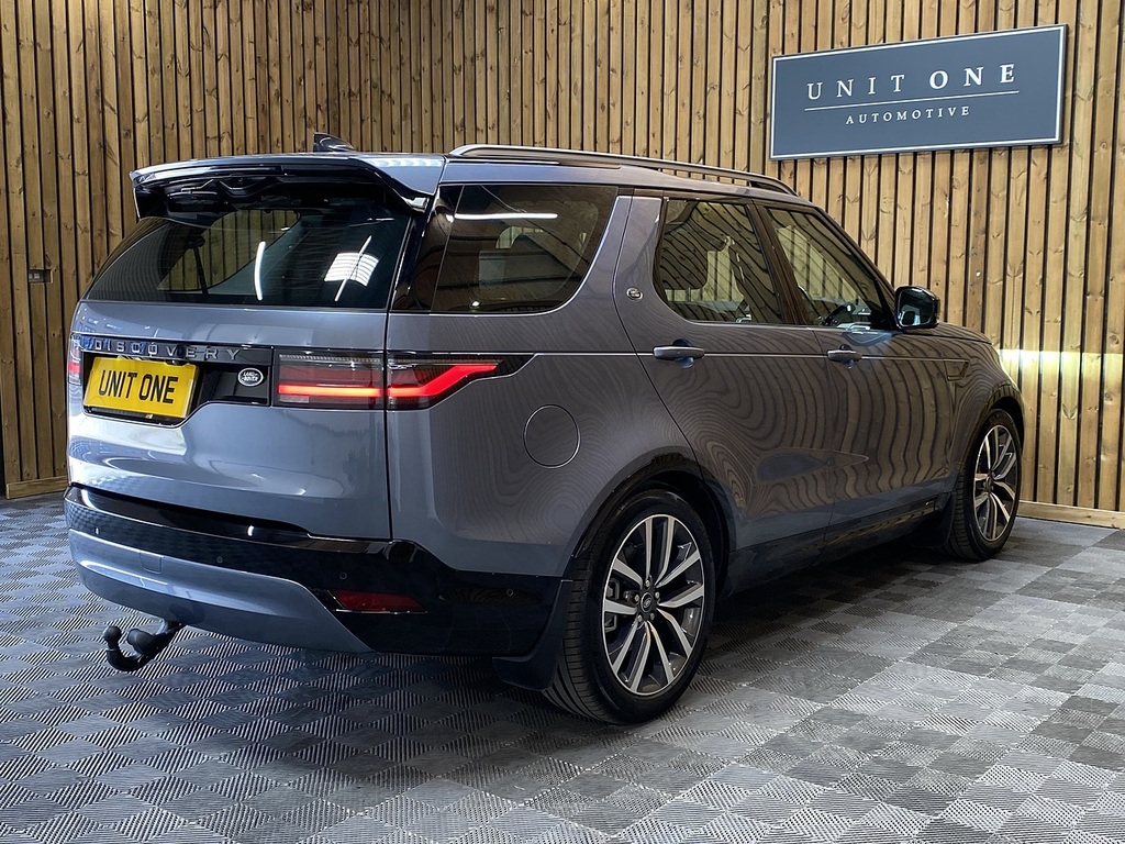 Land Rover Discovery P300 R-dynamic Se Blue #3