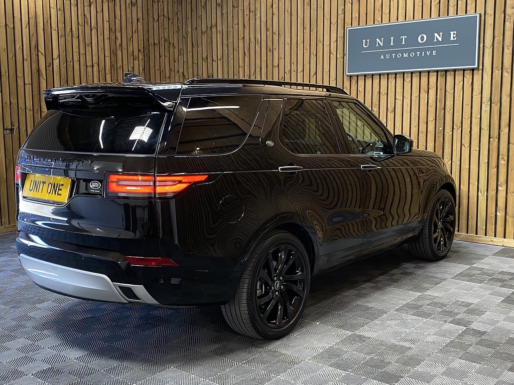 Land Rover Discovery Sd V6 Hse Luxury KW70DRV Black #3