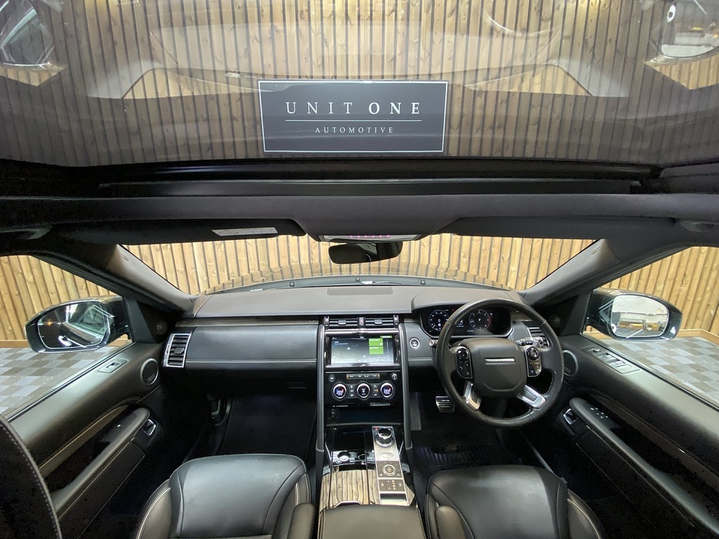 Land Rover Discovery Sd V6 Hse Luxury KW70DRV Black #4