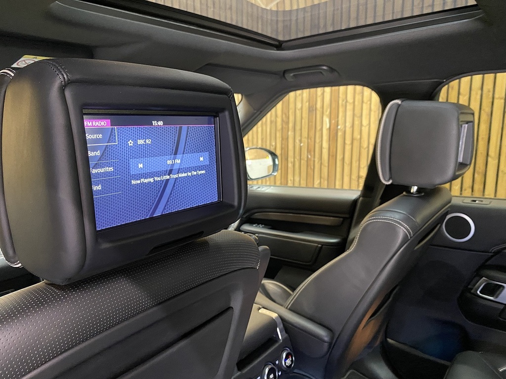 Land Rover Discovery Sd V6 Hse Luxury KW70DRV Black #5
