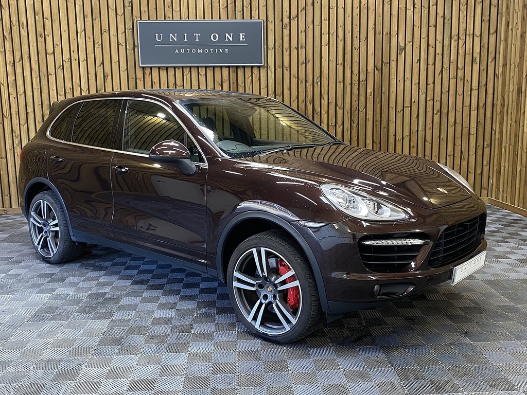 Porsche Cayenne T V8 Turbo Brown