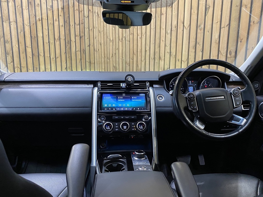 Land Rover Discovery Td V6 Hse Luxury PF17TNO Grey #3