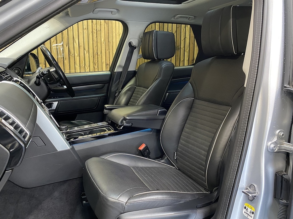 Land Rover Discovery Sd V6 Hse Luxury KT69XBU Silver #4