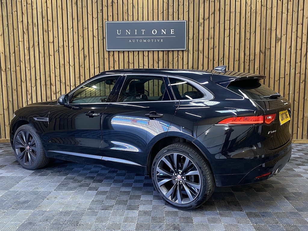 Jaguar F-Pace D300 V6 300 Sport Black #2