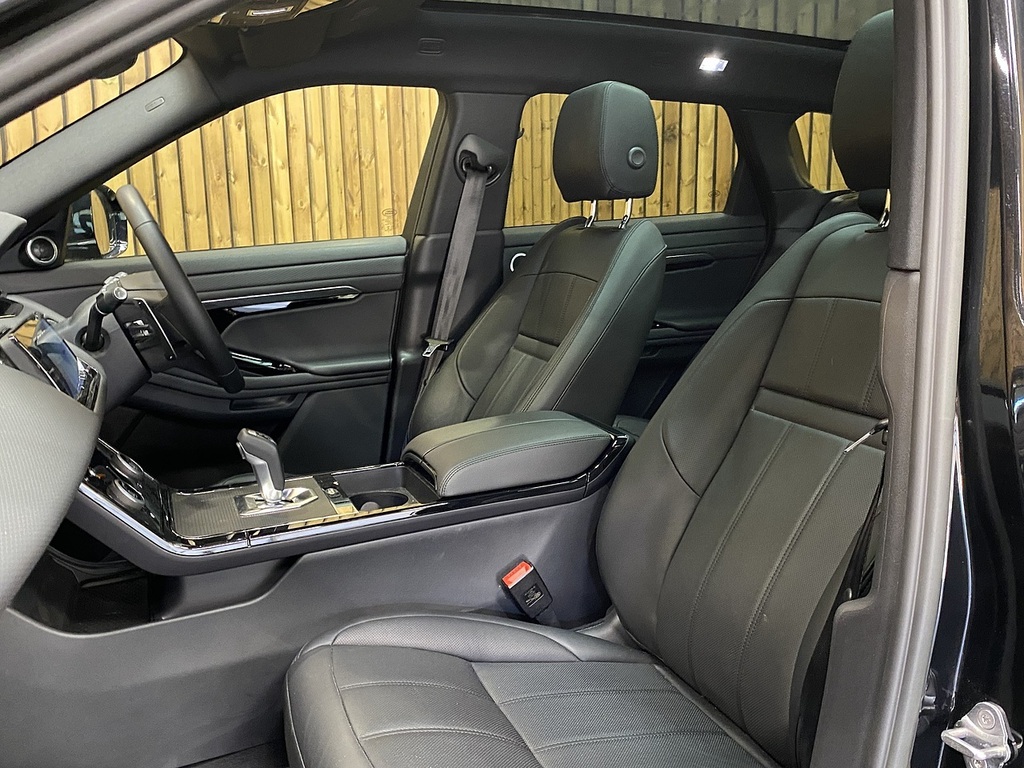 Land Rover Range Rover Evoque D200 Mhev Edition BV72HSK Black #4