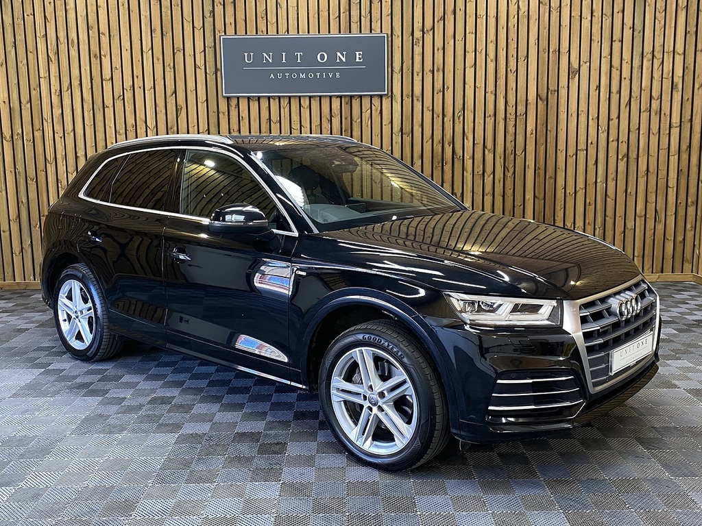 Audi Q5 Tfsi S Line Black