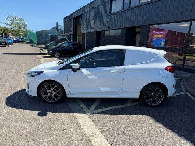 Ford Fiesta 1.0T Ecoboost Mhev Sport Euro 6 Ss FD22GYJ White #4