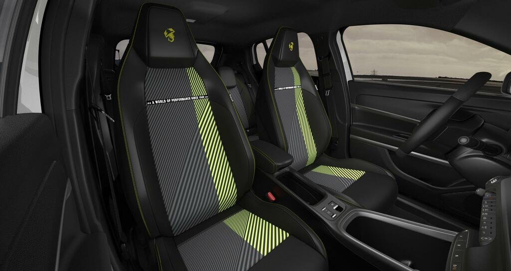Abarth 600e 54Kwh Turismo White #6