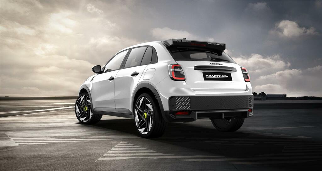 Abarth 600e 54Kwh Competizione White #2
