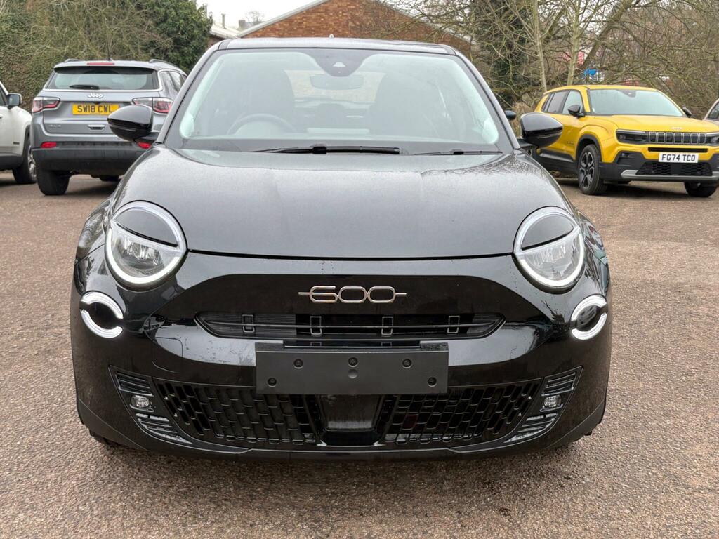 Fiat 600e 54Kwh Red Black #2