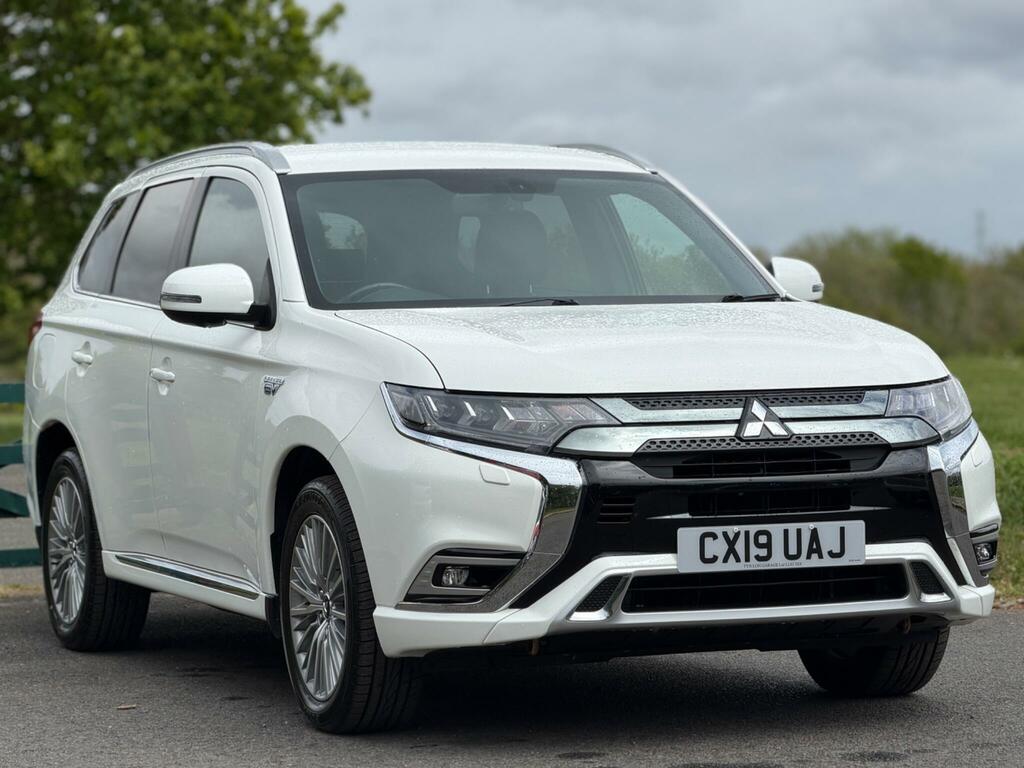 Mitsubishi Outlander 2.4H Twinmotor 13.8Kwh 4H Cvt 4Wd Euro 6 Ss White