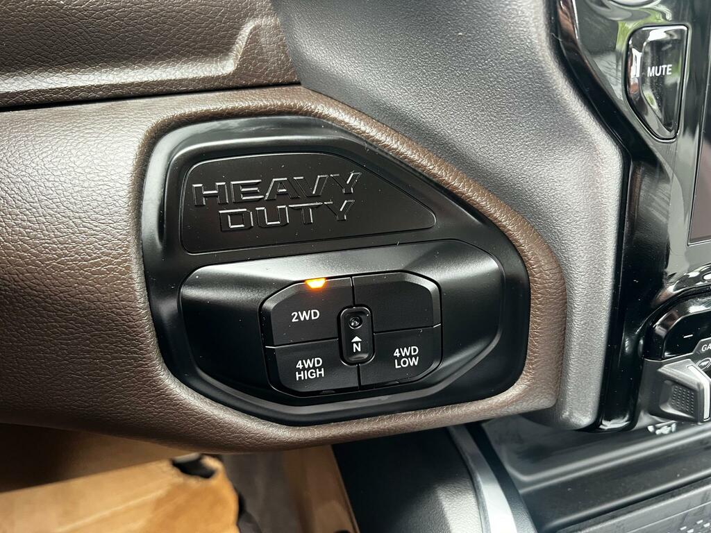 Dodge RAM 6.7L Cummins Turbo I6 Limited - 2025 75 Black #12