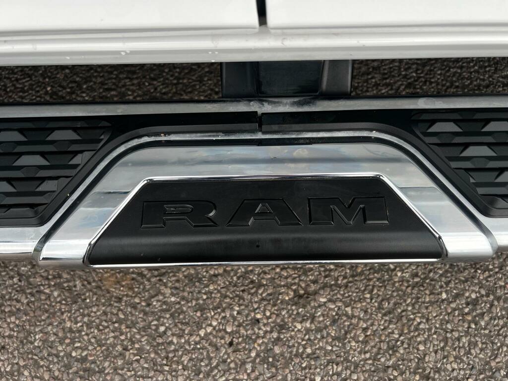 Dodge RAM 6.7L Cummins Turbo I6 Limited - 2025 75 Black #35