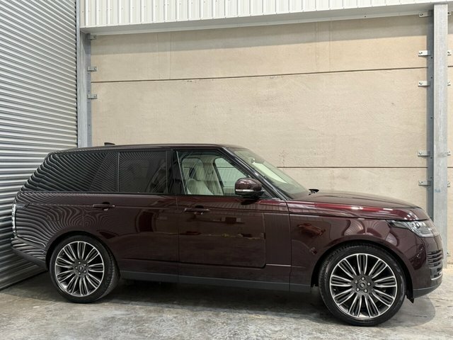 Land Rover Range Rover Sd V6 Vogue Suv Red #4