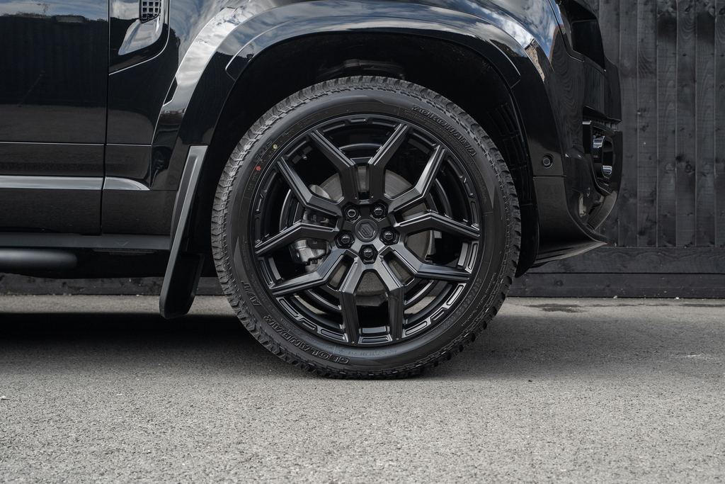 Land Rover Defender 110 3.0 D250 Mhev X-dynamic Se Hard Top Suv  Black #6