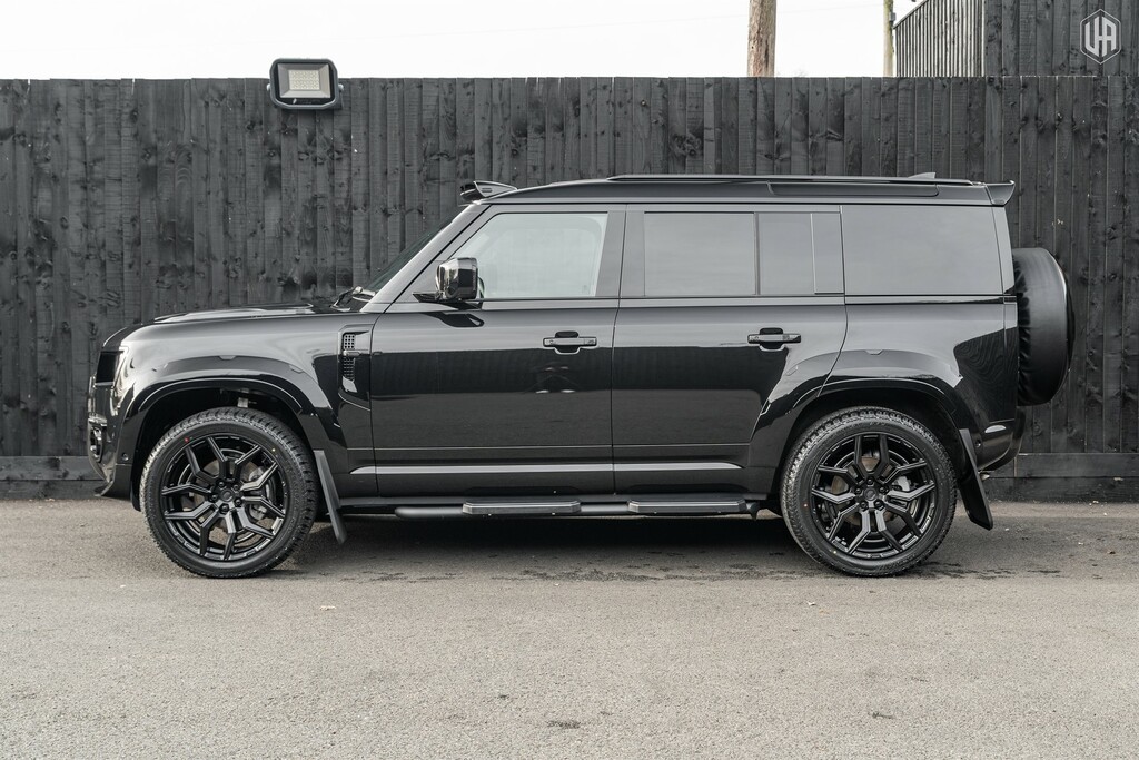 Land Rover Defender 110 3.0 D250 Mhev S Hard Top Suv 4Wd M Black #3