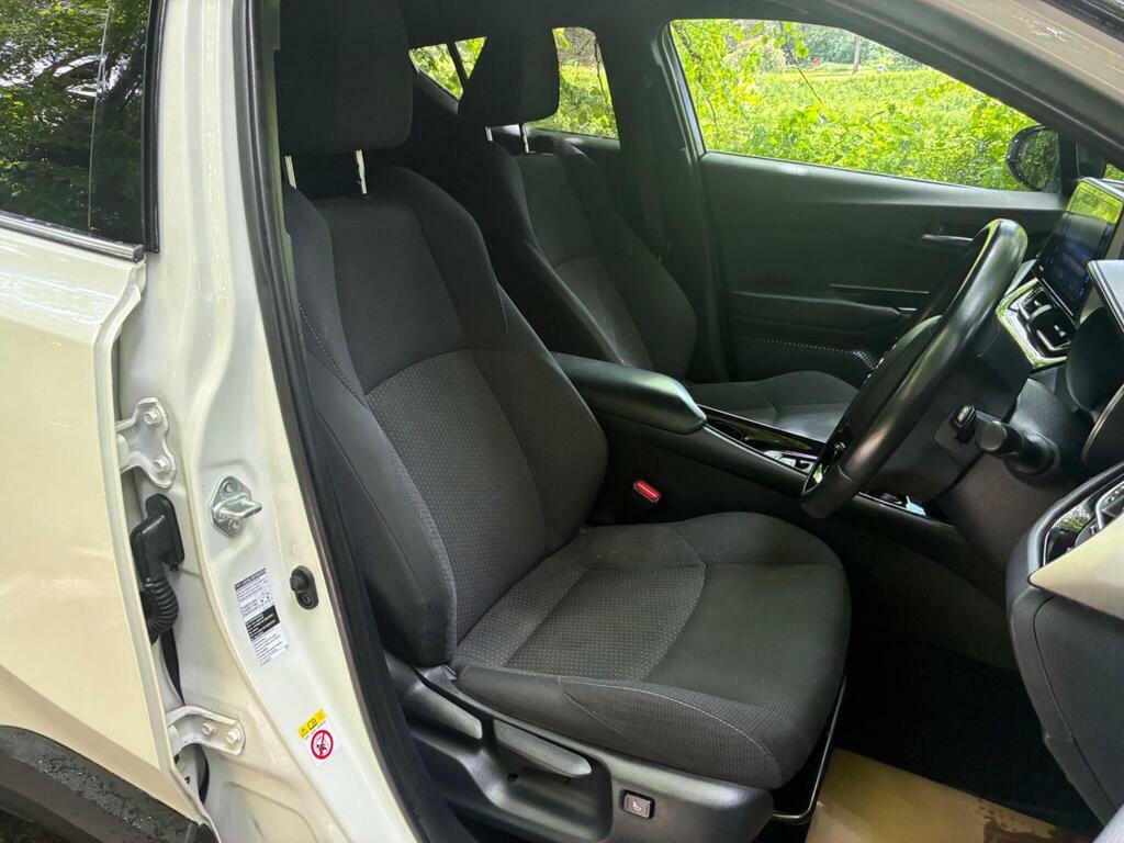 Toyota C-Hr 1.8 Vvt-h Dynamic Cvt Euro 6 S S EA68APX White #5