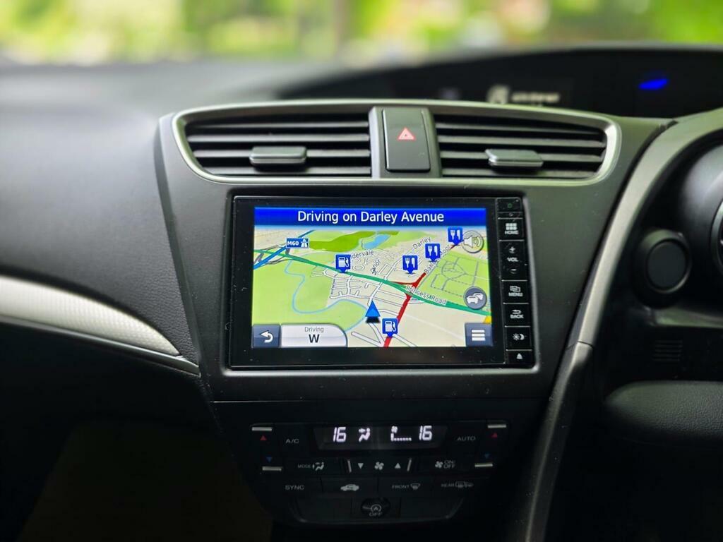 Honda Civic 1.6 I-dtec Se Plus Navi Euro 5 S S K777YBR Silver #2