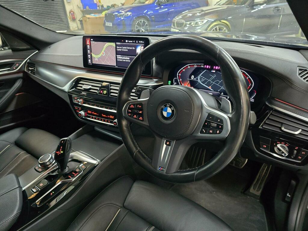 BMW 5 Series Estate 3.0 530D Mht M Sport Touring Steptronic Xdr YH72KNR Black #4