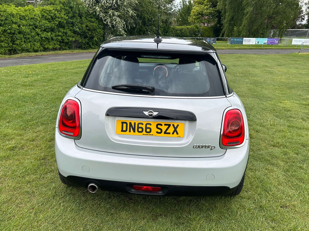 Mini Hatch Cooper D DN66SZX #6