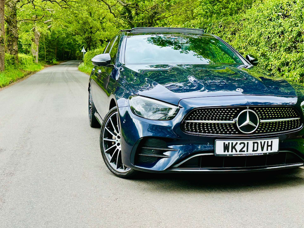 Mercedes-Benz 400 2.9 L E Amg Line Night Edition Premium D 4Matic A Blue #2