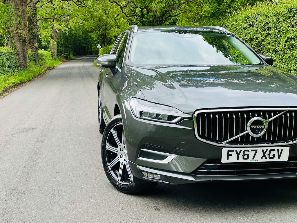 Volvo XC60 2.0 L Inscription Pro D4 Awd 4Wd FY67XGV Grey #2