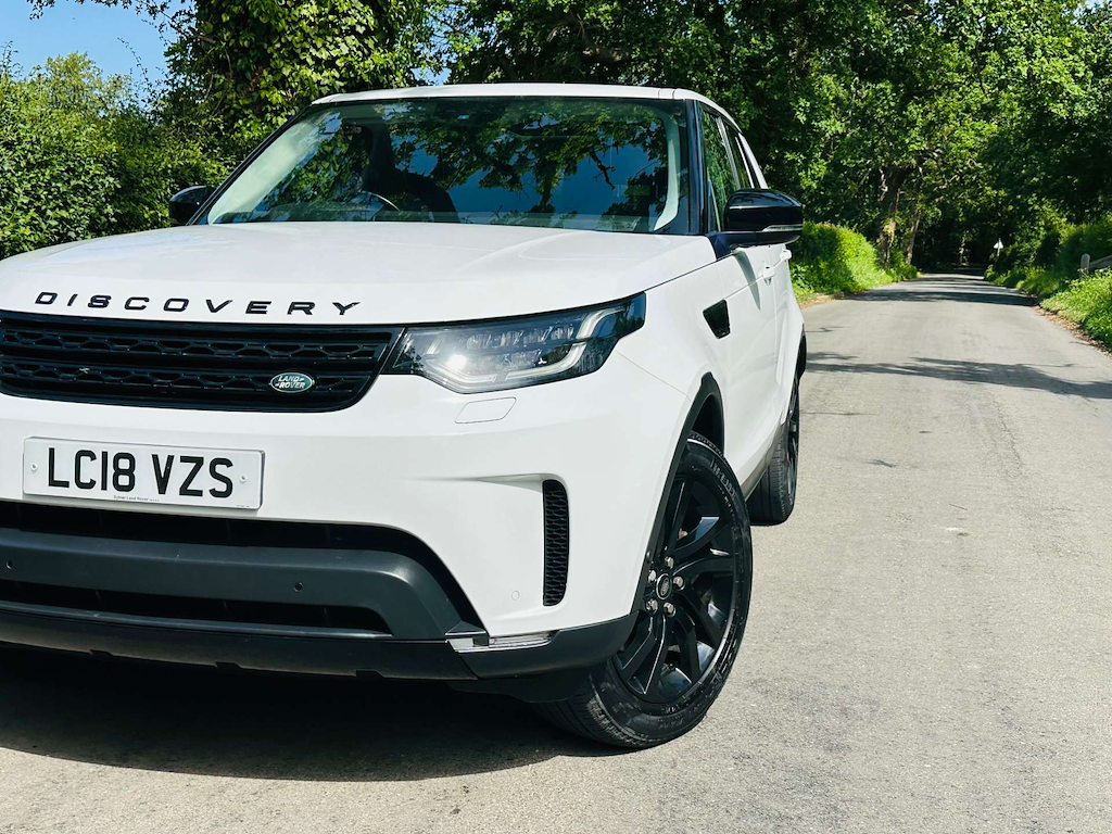 Land Rover Discovery 2.0 L Hse Si4 4Wd White #2