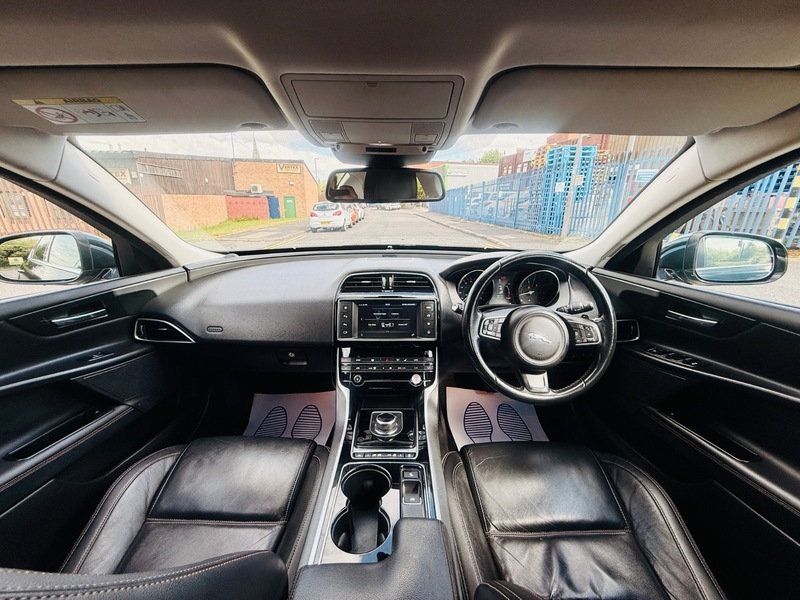 Jaguar XE Prestige VU17HDL Green #3