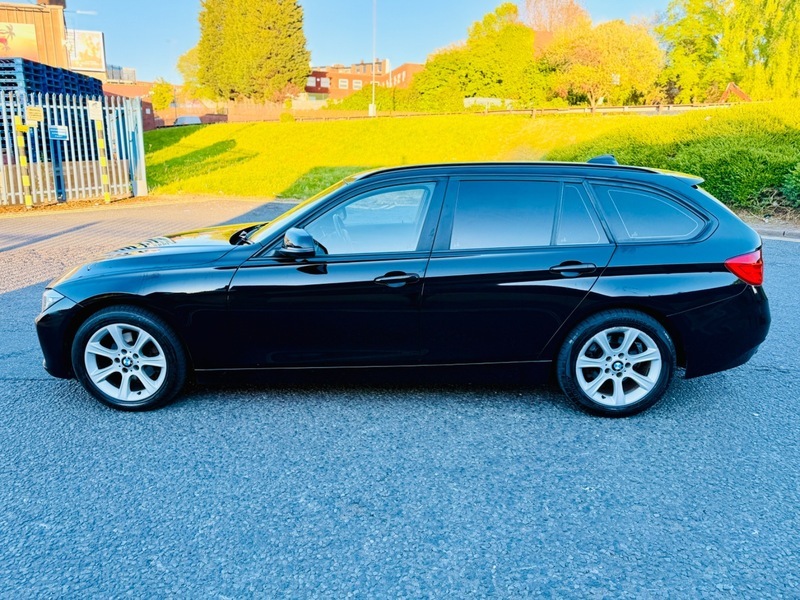 BMW 3 Series 316D Es Touring DF63KHZ Black #5