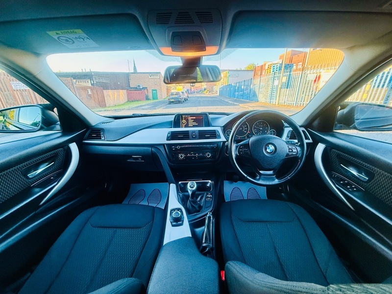 BMW 3 Series 316D Es Touring DF63KHZ Black #3