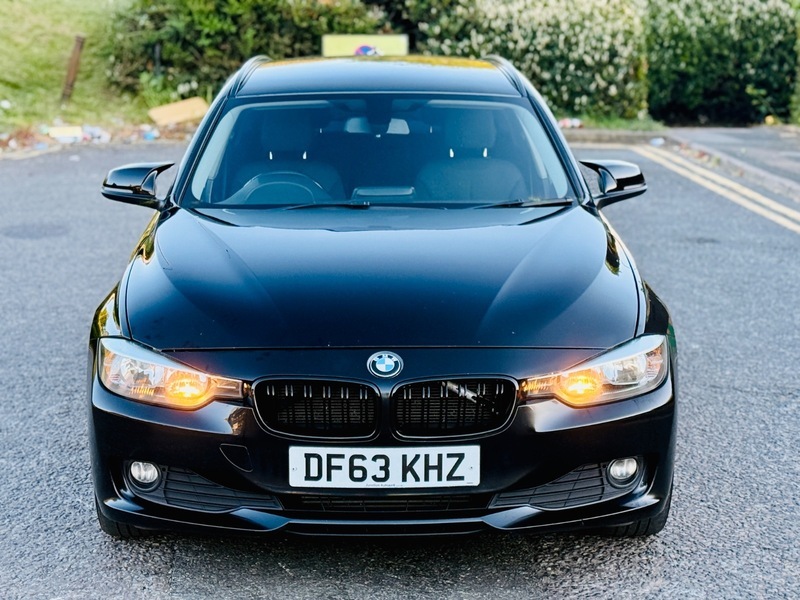 BMW 3 Series 316D Es Touring DF63KHZ Black #4