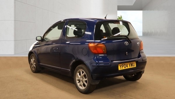 Toyota Yaris Vvti T Spirit YP04VWU Blue #5