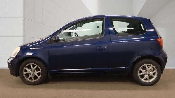 Toyota Yaris Vvti T Spirit YP04VWU Blue #3