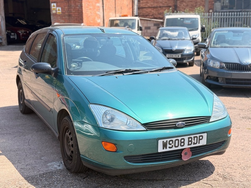Ford Focus LX Green