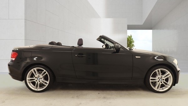 BMW 1 Series 118I Es MJ09EHV Black #3