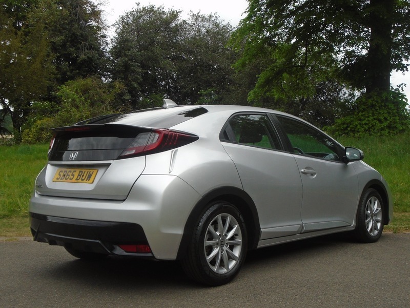 Honda Civic I-vtec S Silver #4