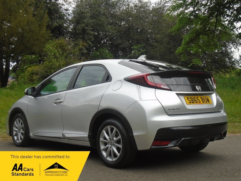 Honda Civic I-vtec S Silver #3