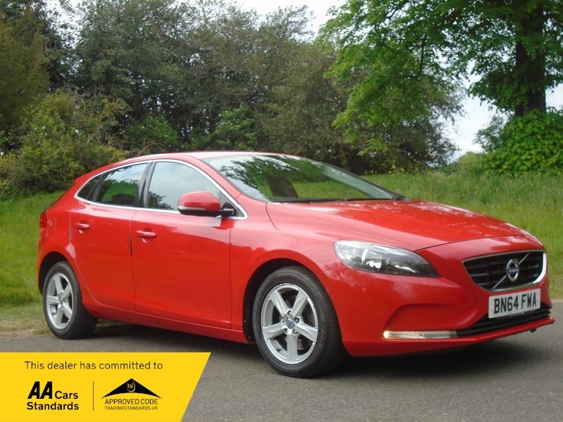 Volvo V40 T2 Se Red